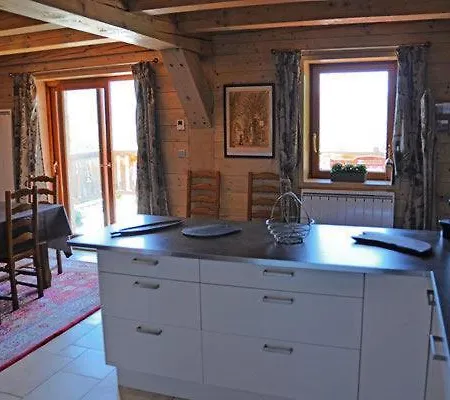 5 Pieces 10 Pers Vue Sur Le Lac 81094 Appartamento Pau